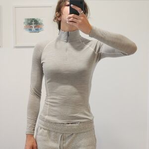 Icebreaker light grey long sleeve size s